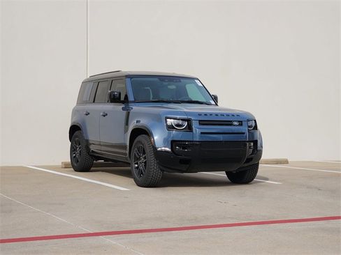 New 2026 Land Rover Defender 110 X-Dynamic SE image 2