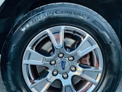 Used 2015 Ford F150 Lariat image 2