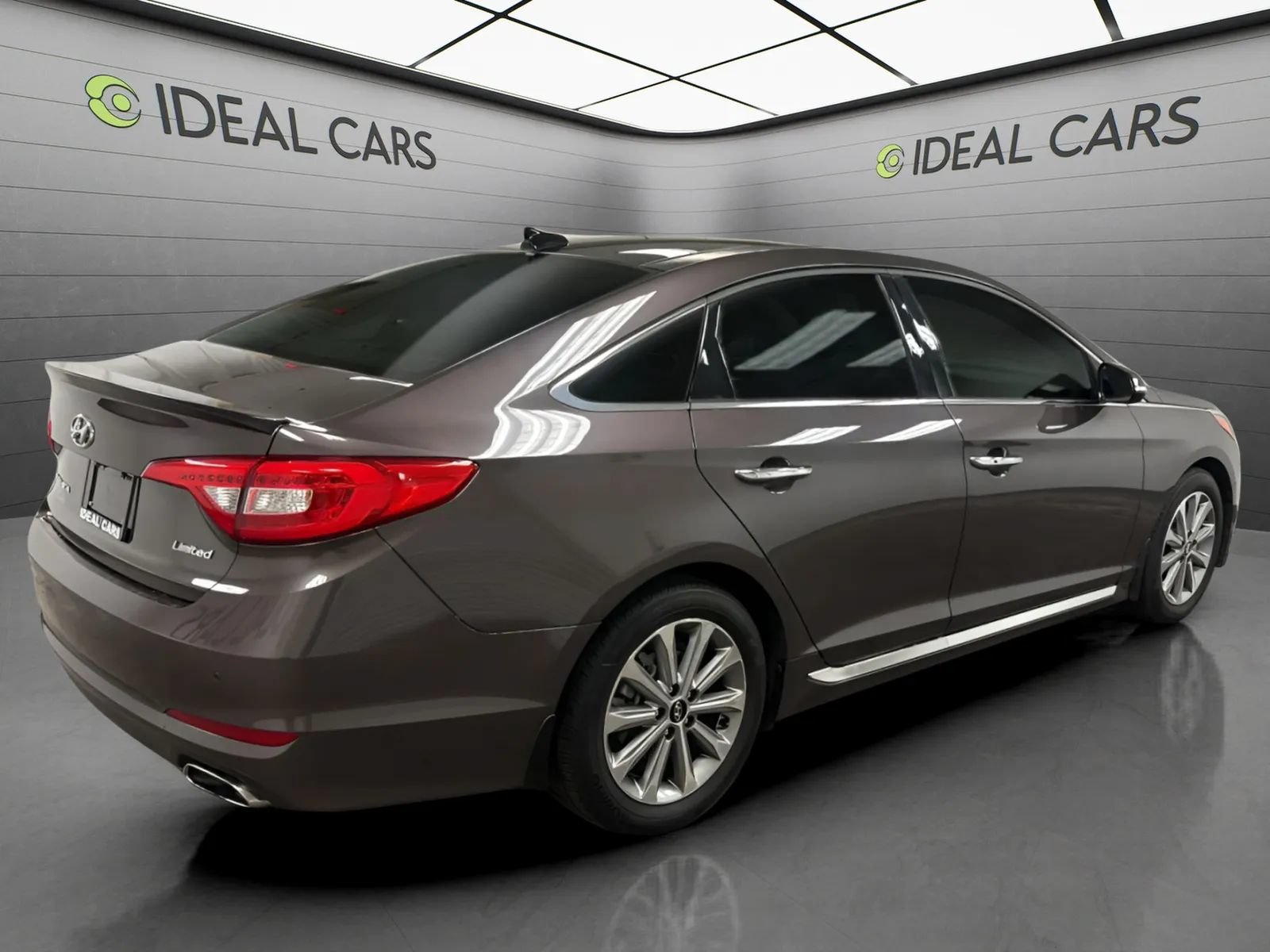 Used 2016 Hyundai Sonata Limited w/ Option Group 04 FWD image 5