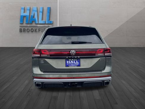 New 2026 Volkswagen Atlas Peak Edition AWD/4WD image 4