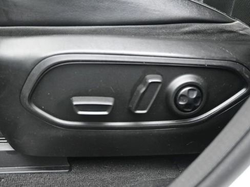 Used 2022 Jeep Grand Cherokee Overland AWD/4WD image 18