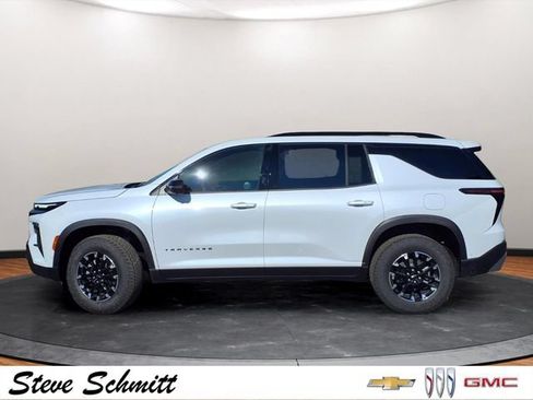 New 2026 Chevrolet Traverse Z71 w/ Enhanced Driving Package AWD/4WD image 2