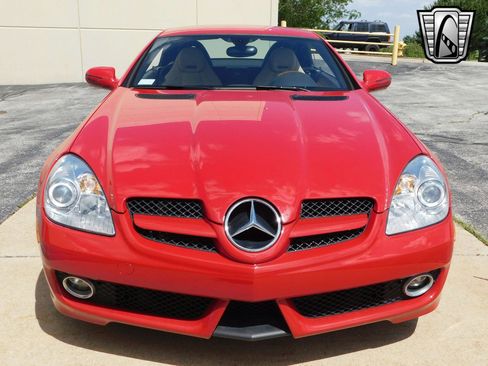 Used 2009 Mercedes-Benz SLK 300 image 7