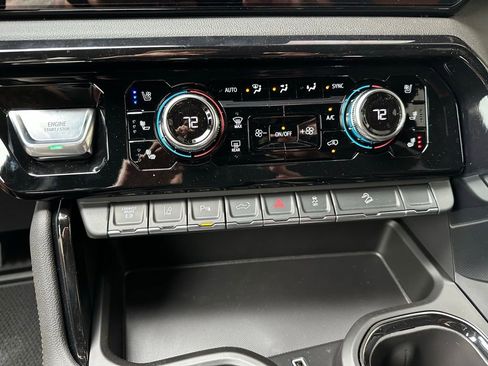 New 2026 GMC Sierra 2500 AT4 w/ AT4 Premium Plus Package AWD/4WD image 24