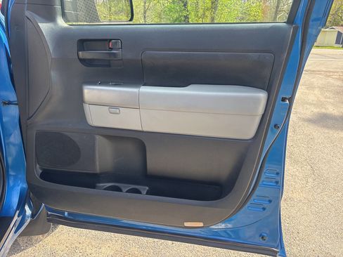 Used 2010 Toyota Tundra 4x4 Double Cab image 24