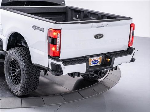 New 2026 Ford F250 XLT w/ XLT Premium Package AWD/4WD image 32