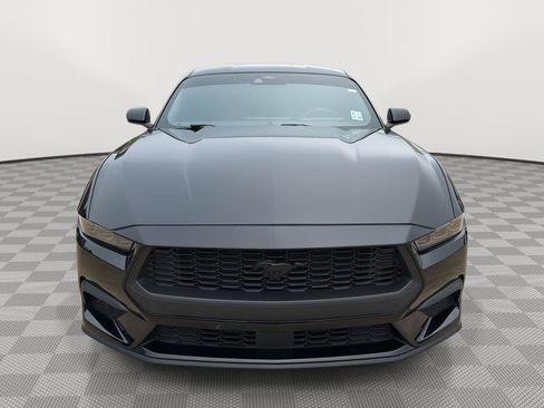Used 2024 Ford Mustang EcoBoost image 8