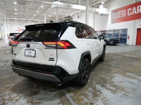 Used 2020 Toyota RAV4 XSE image 11