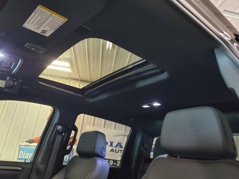 Used 2025 GMC Sierra 2500 AT4 image 17