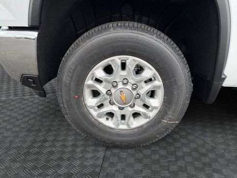 New 2026 Chevrolet Silverado 3500 LT w/ All Star Edition image 14