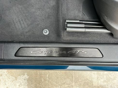 Certified 2025 Porsche Cayenne GTS AWD/4WD image 20
