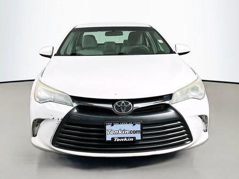 Used 2015 Toyota Camry LE FWD image 3