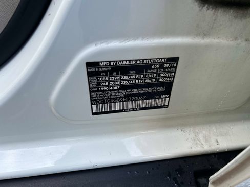 Used 2017 Mercedes-Benz GLA 250 4MATIC image 32