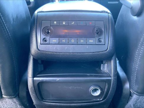 Used 2011 GMC Acadia SLT AWD/4WD image 34