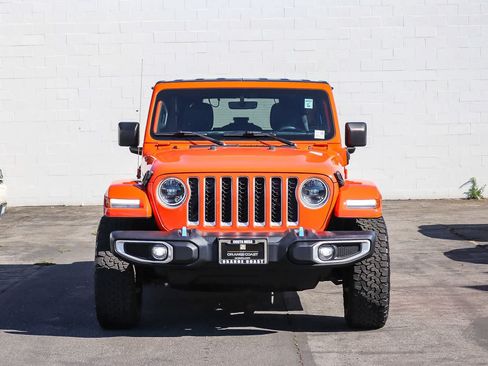 Used 2023 Jeep Wrangler Unlimited Sahara AWD/4WD image 2