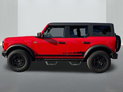 Used 2023 Ford Bronco Wildtrak image 8