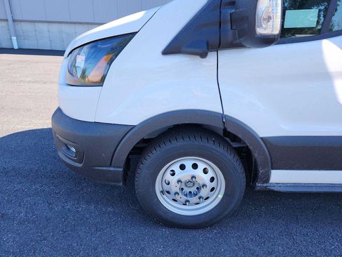 New 2026 Ford Transit 250 148 Medium Roof Extended AWD image 10