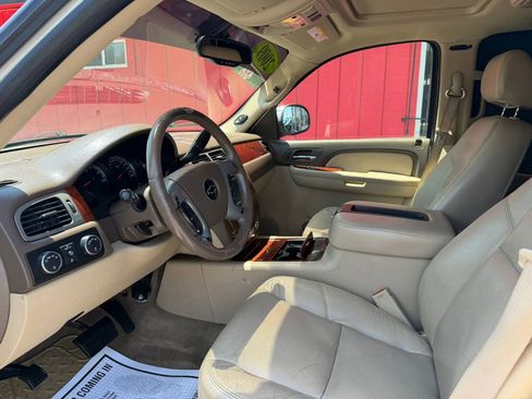 Used 2009 Chevrolet Tahoe LTZ AWD/4WD image 8