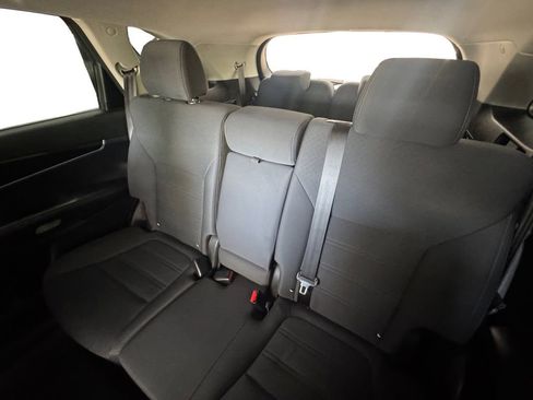 Used 2019 Kia Sorento FWD w/ Option Group 020 image 14