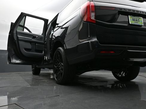 New 2026 Ford Expedition Max Platinum w/ Stealth Performance Package AWD/4WD image 35