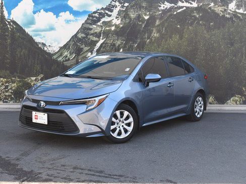 Certified 2025 Toyota Corolla LE image 6