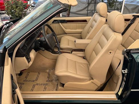 Used 1995 Mercedes-Benz E 320 Convertible image 12