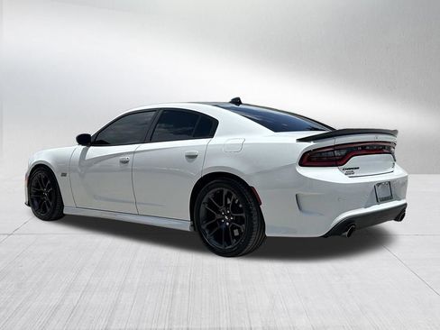 Used 2022 Dodge Charger Scat Pack w/ Plus Group RWD image 6