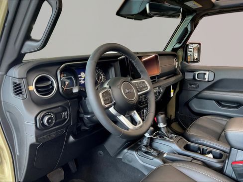 New 2026 Jeep Wrangler Unlimited Sahara AWD/4WD image 14
