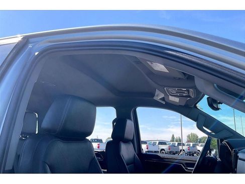 Used 2024 Chevrolet Silverado 3500 LTZ w/ LTZ Convenience Package AWD/4WD image 24