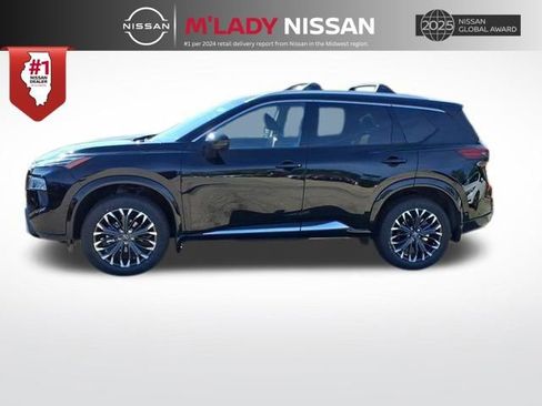 New 2026 Nissan Rogue Platinum image 4