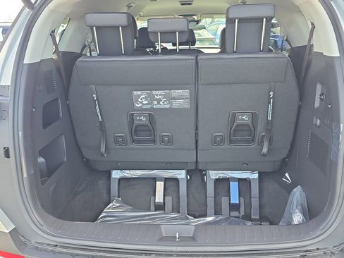 New 2026 Kia Carnival EX image 10