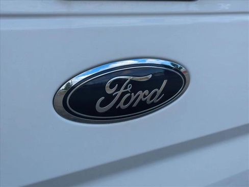 Used 2017 Ford F150 XL w/ Equipment Group 101A Mid image 28