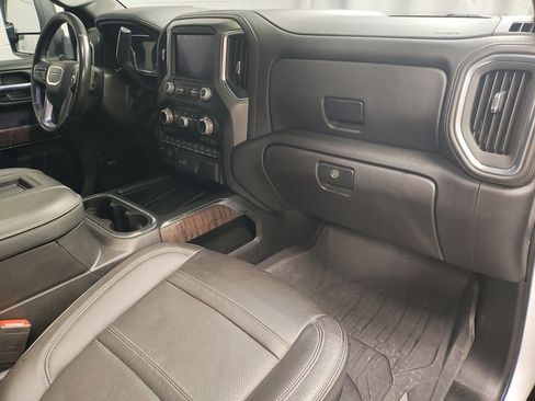 Used 2022 GMC Sierra 2500 Denali w/ Denali Ultimate Package image 8