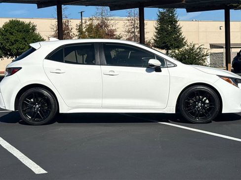 Used 2022 Toyota Corolla SE image 8