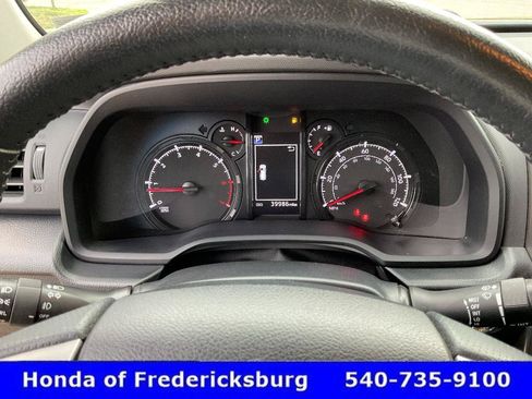 Used 2024 Toyota 4Runner SR5 Premium w/ Moonroof Package AWD/4WD image 36