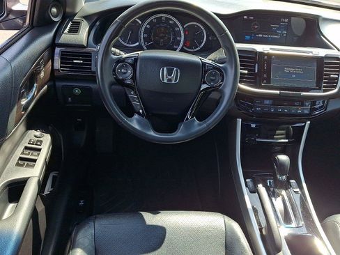 Used 2016 Honda Accord EX-L image 11