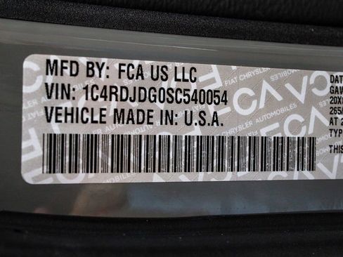 Used 2025 Dodge Durango GT AWD/4WD image 14