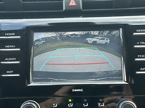 Used 2020 Toyota Camry LE image 25