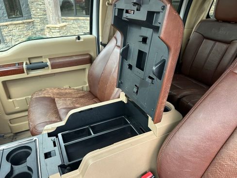 Used 2011 Ford F250 King Ranch w/ King Ranch w/Chrome Pkg image 16