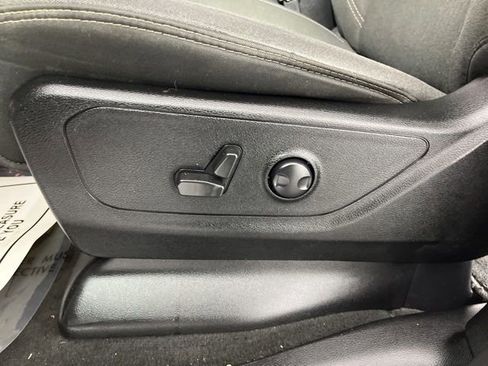 Used 2022 RAM 1500 Big Horn AWD/4WD image 34