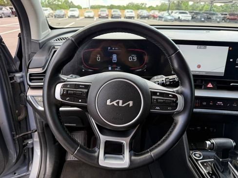 Used 2023 Kia Sportage EX FWD image 16