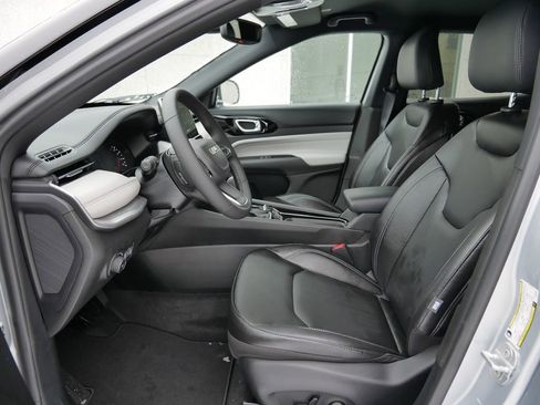 New 2026 Jeep Compass Limited image 6