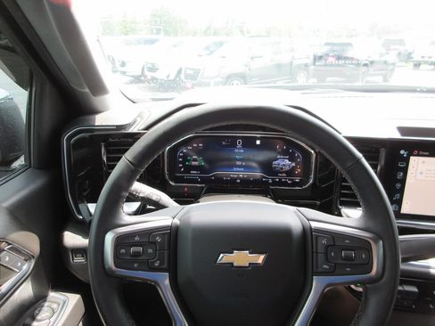 Certified 2023 Chevrolet Silverado 1500 LT AWD/4WD image 27
