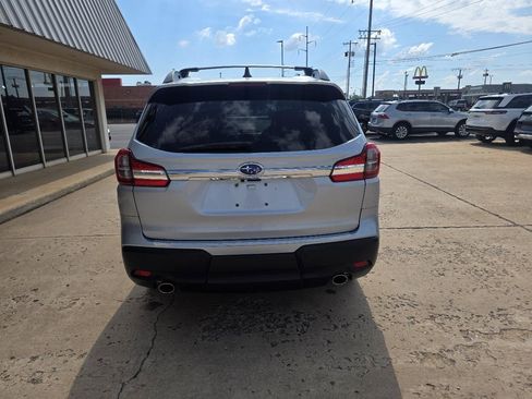 Used 2022 Subaru Ascent Limited w/ Technology Package AWD/4WD image 7