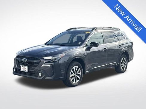 Certified 2025 Subaru Outback Premium AWD/4WD image 3