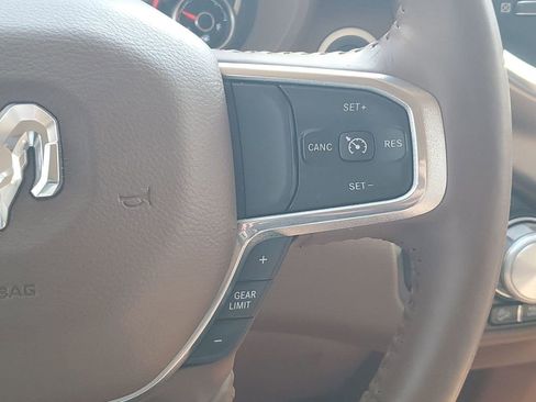 Used 2019 RAM 1500 Laramie image 36