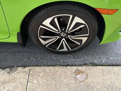 Used 2017 Honda Civic EX-T image 34
