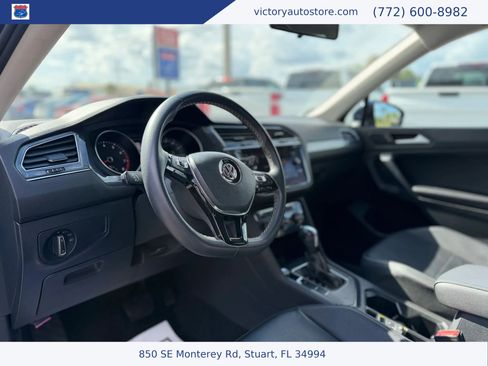 Used 2021 Volkswagen Tiguan SEL FWD image 10