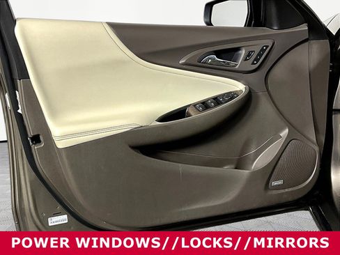 Used 2020 Chevrolet Malibu Premier FWD image 20