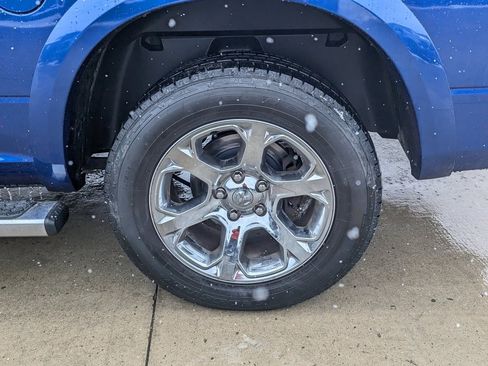 Used 2017 RAM 1500 Laramie w/ Convenience Group image 16